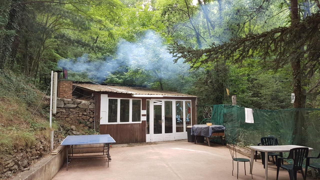Camping Le P'Tit Bonheur Escaro Exterior photo