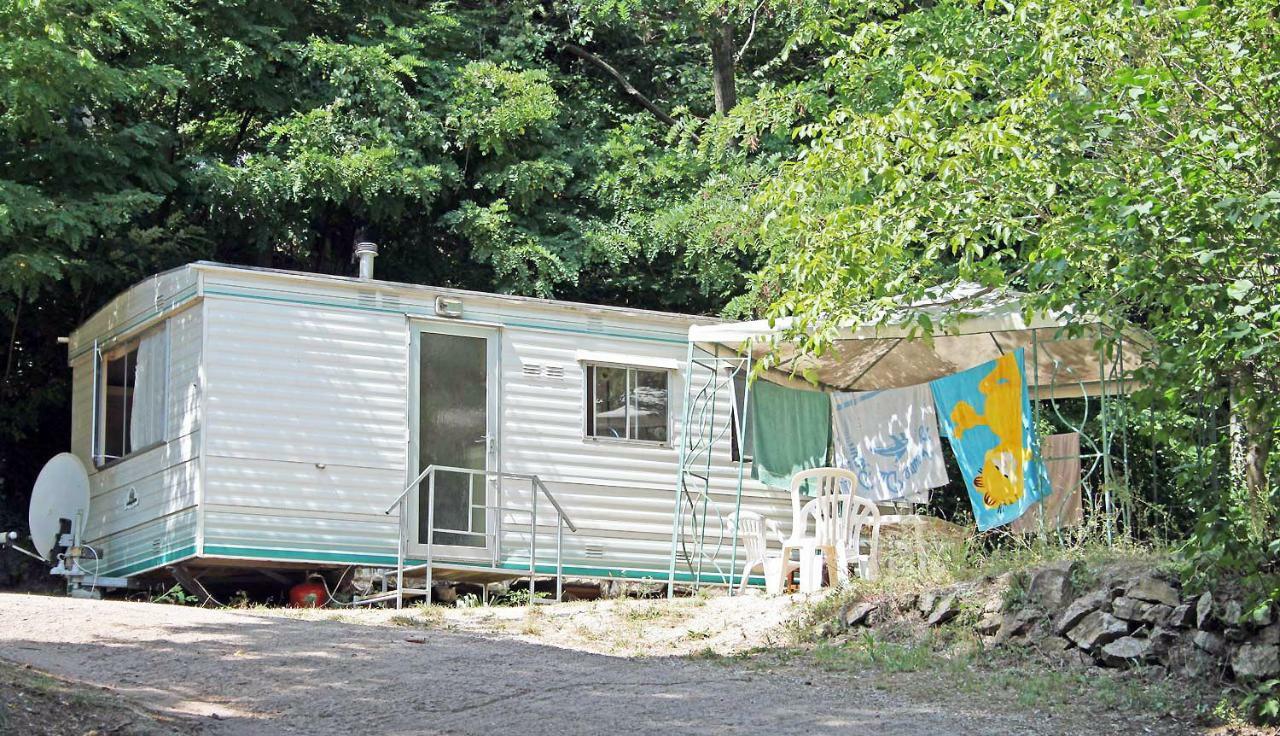 Camping Le P'Tit Bonheur Escaro Exterior photo